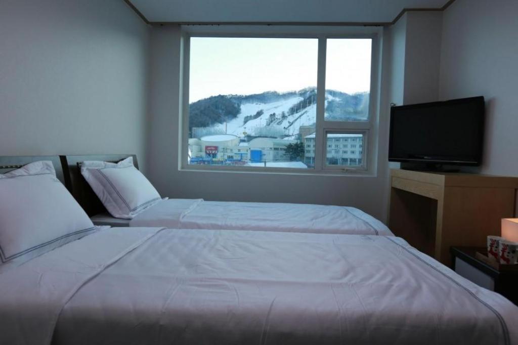 พย็องชาง เดอะ ไวท์วิว Hotel พยองซาง ภายนอก รูปภาพ