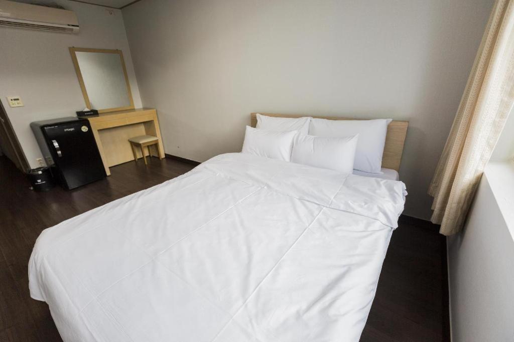 พย็องชาง เดอะ ไวท์วิว Hotel พยองซาง ภายนอก รูปภาพ