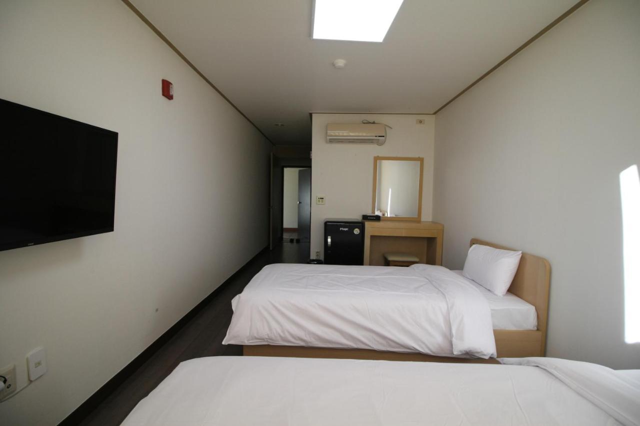 พย็องชาง เดอะ ไวท์วิว Hotel พยองซาง ภายนอก รูปภาพ