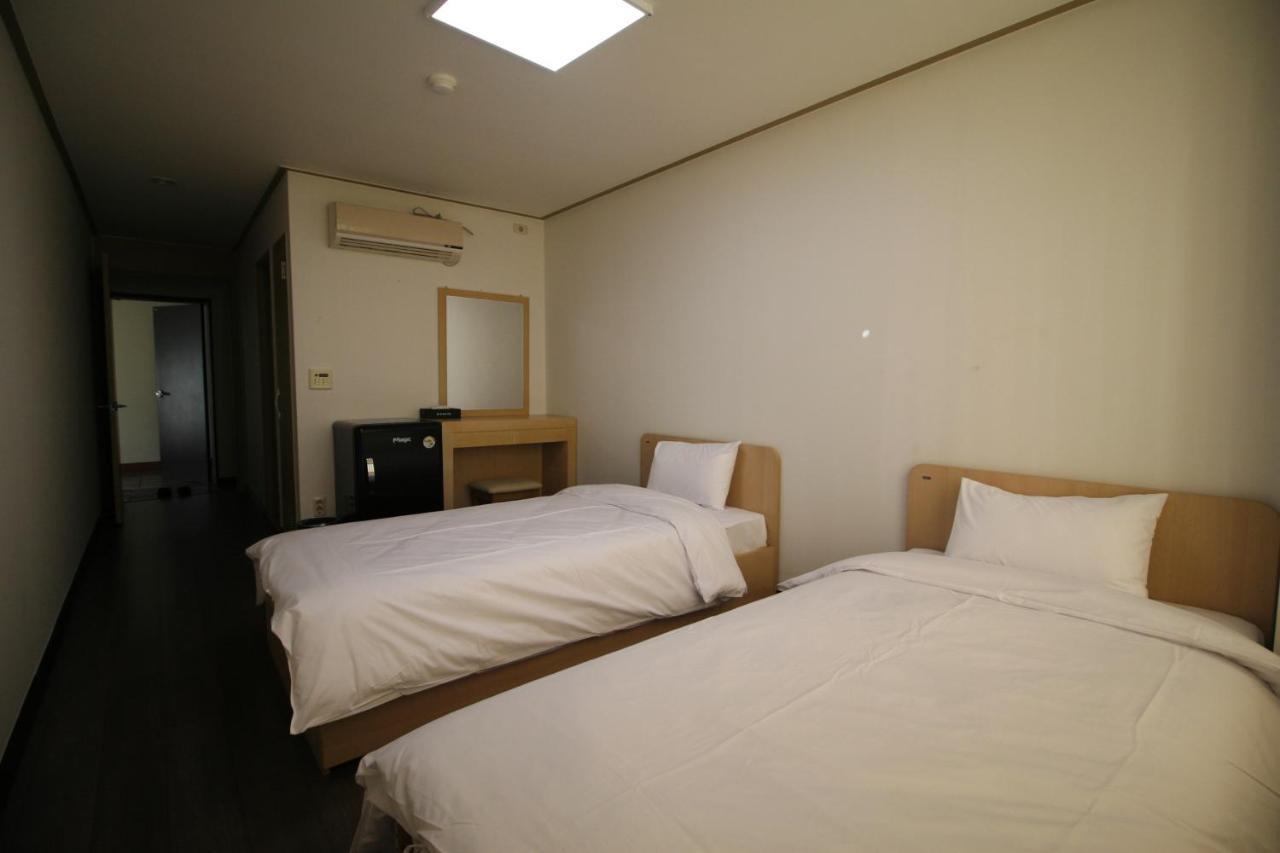 พย็องชาง เดอะ ไวท์วิว Hotel พยองซาง ภายนอก รูปภาพ