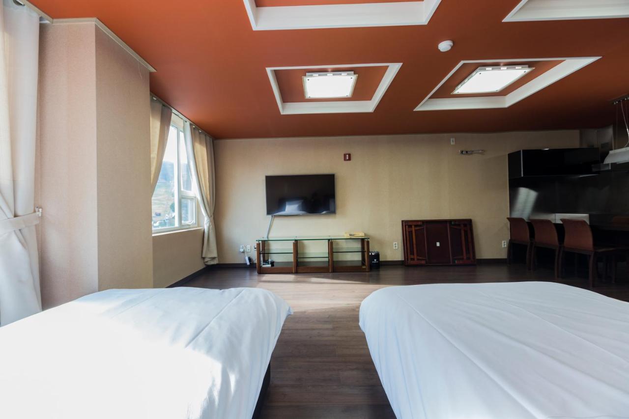 พย็องชาง เดอะ ไวท์วิว Hotel พยองซาง ภายนอก รูปภาพ