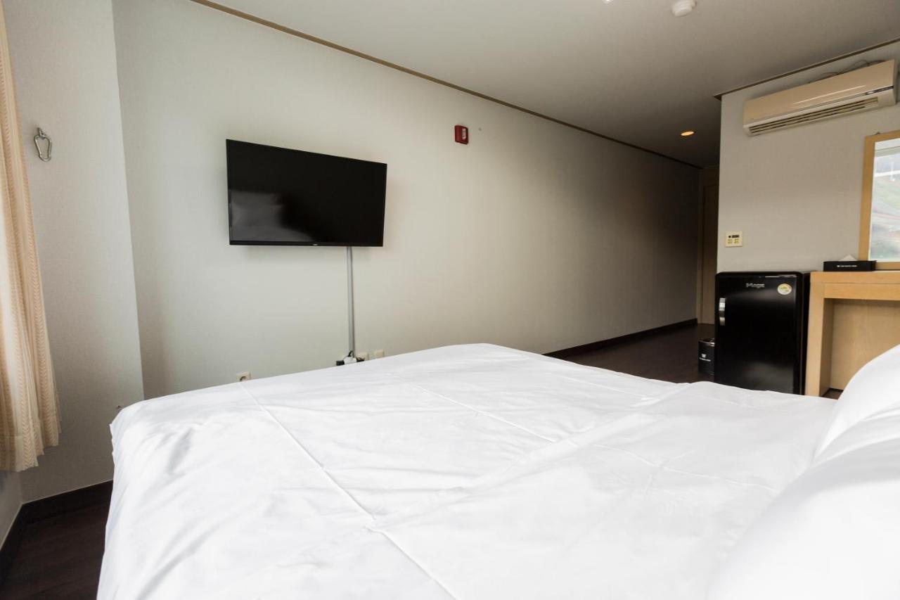 พย็องชาง เดอะ ไวท์วิว Hotel พยองซาง ภายนอก รูปภาพ